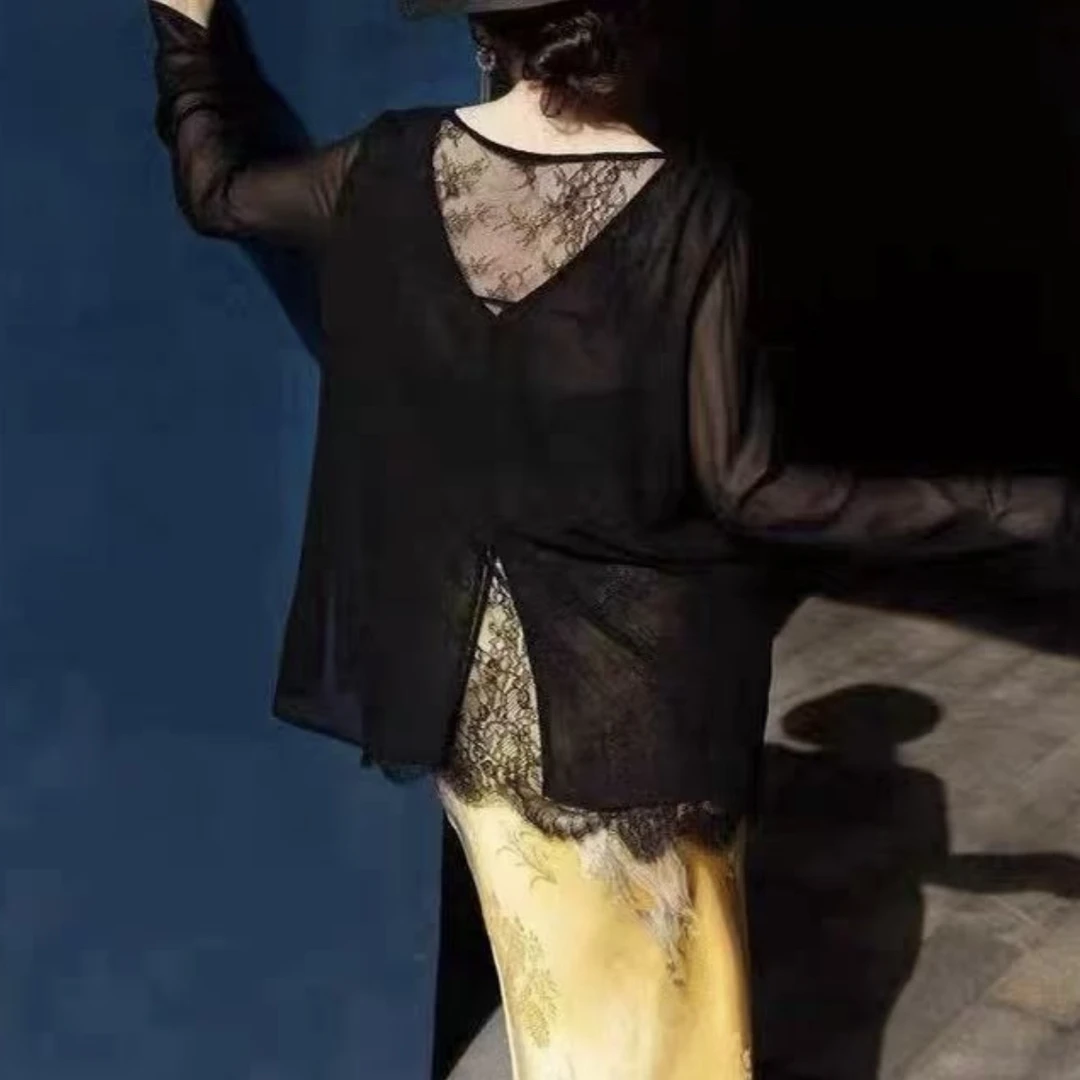 蕾丝衬衫拼接长袖打底衫街头风圆领常规夏季百搭金丝显瘦复古镂空
