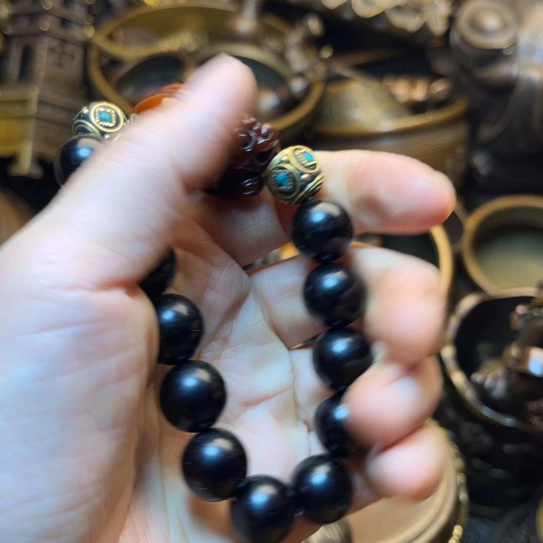 精美铜器工艺品等