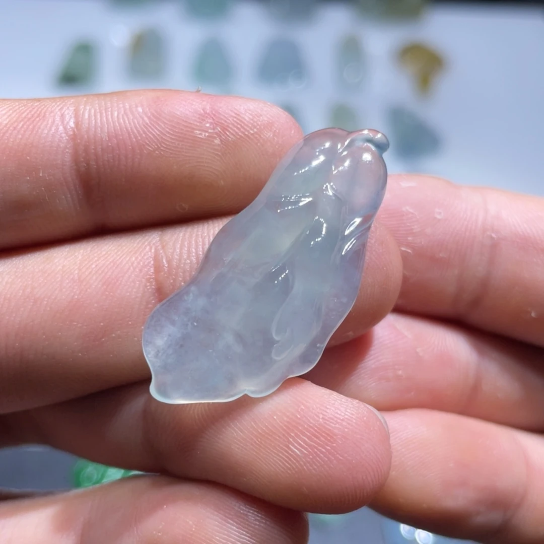 颈饰未镶嵌翡翠天空蓝随形叶子