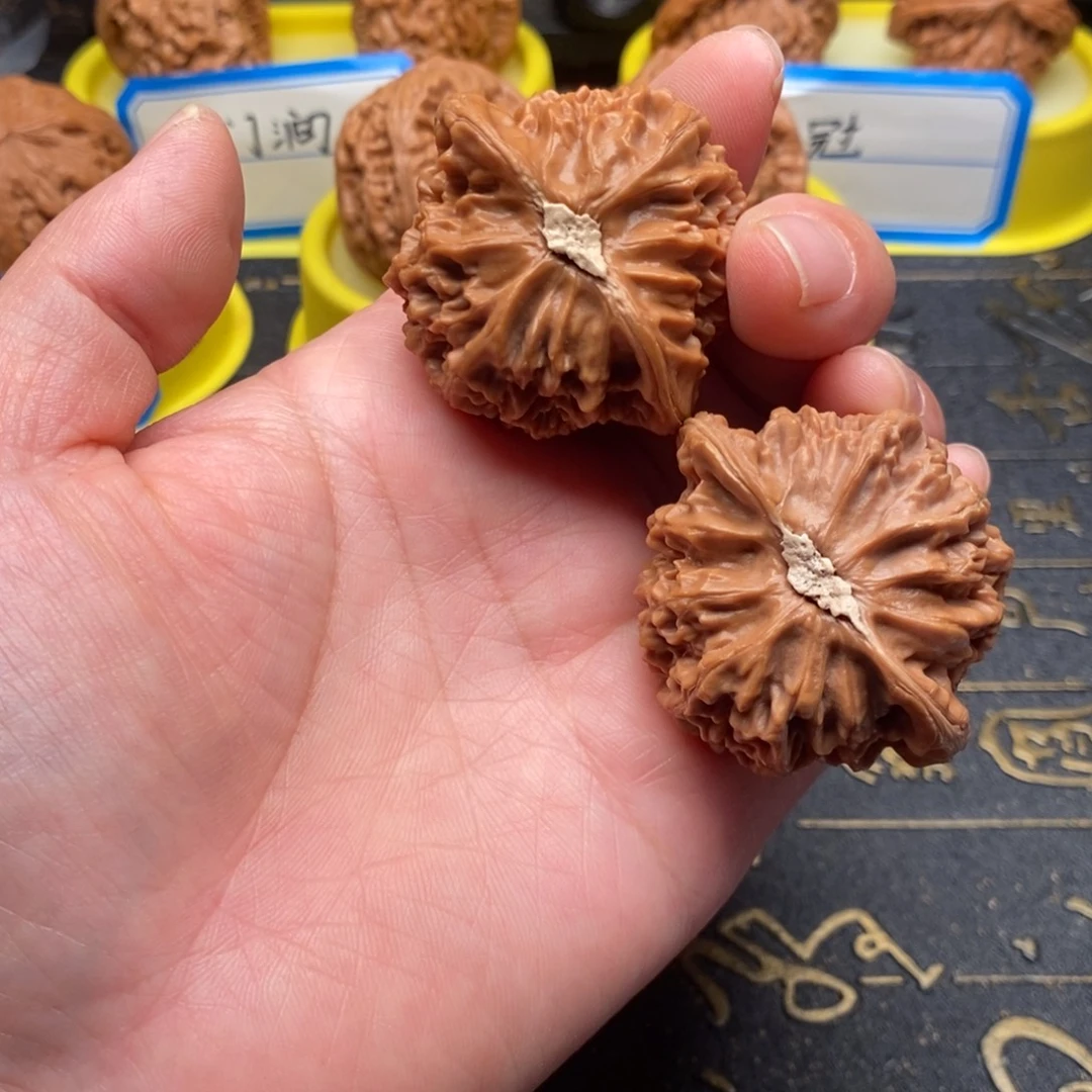 安***钛吊坠文玩核桃宫灯