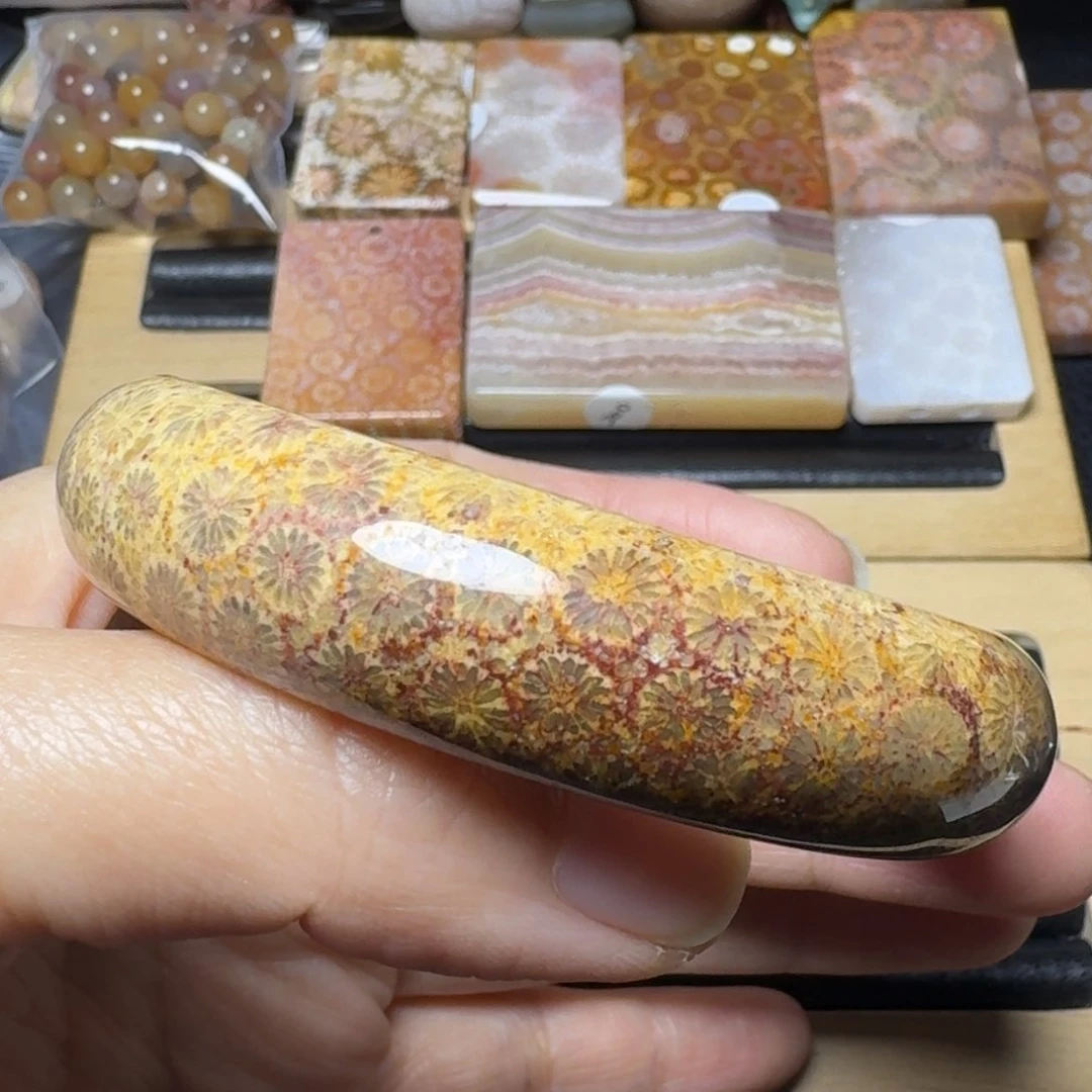 硅化玉56.8紫红黄 精致花，能盘139未镶嵌喵*妖