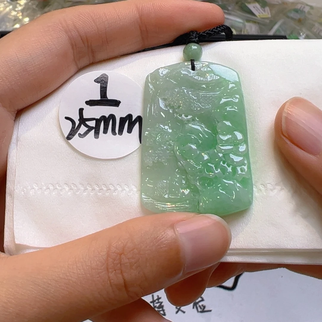 翡翠未镶嵌吊坠(不含链)