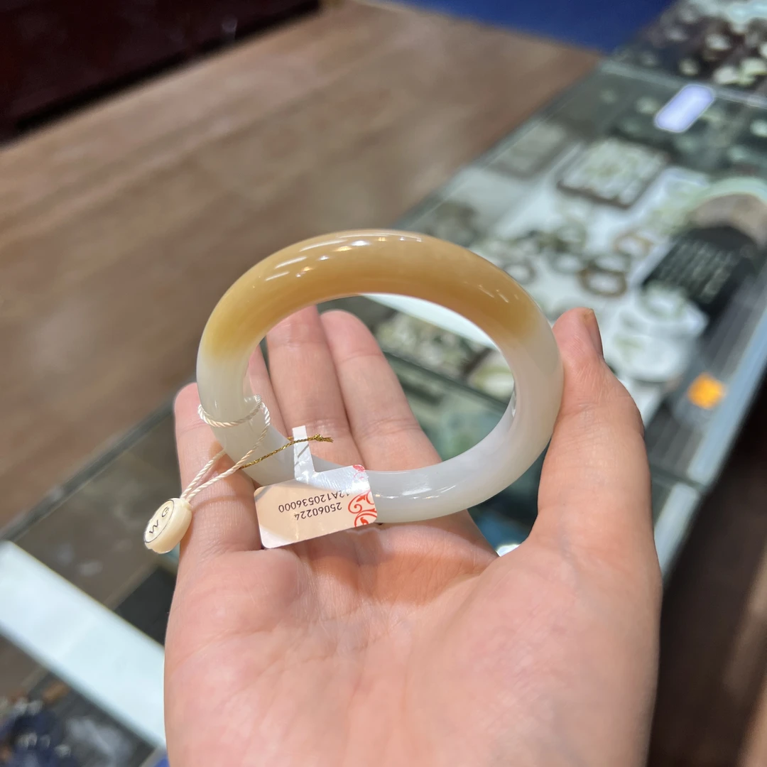 新疆和田玉糖白手镯56/14.2mm