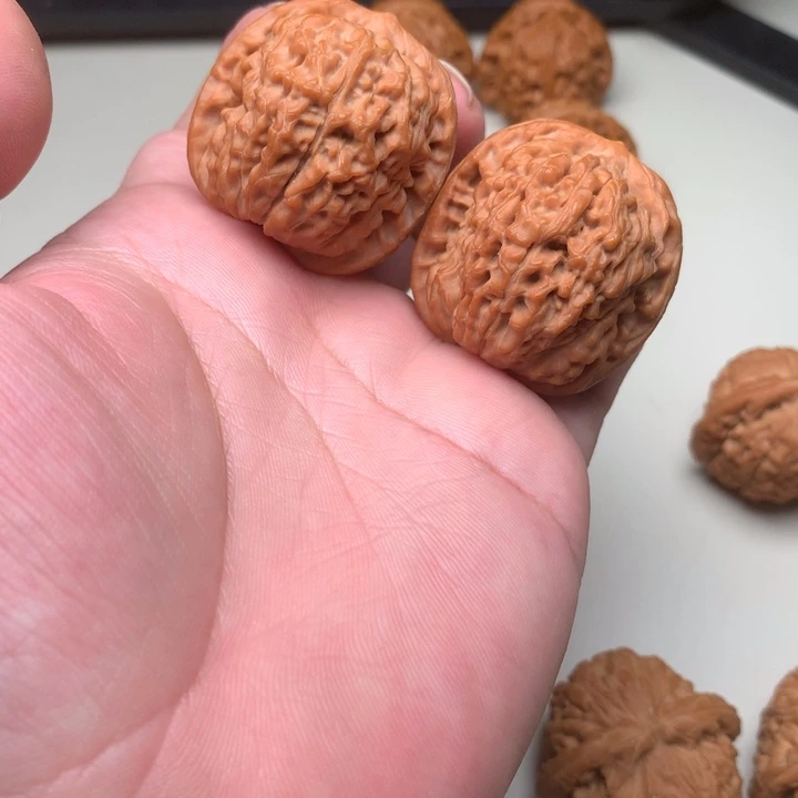 文玩核桃吊坠莲花38