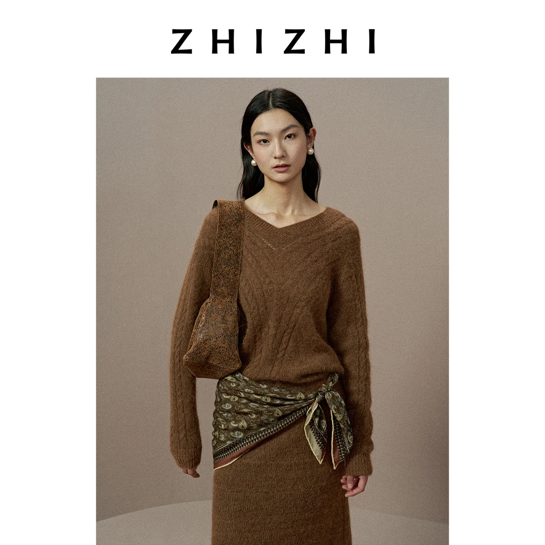 致知 恨春迟 羊驼毛V领镂空绞花套衫慵懒氛围感25冬新ZZ2EWKZL141
