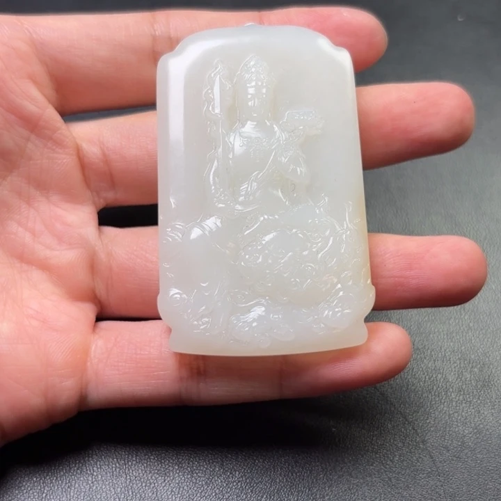 易***寒和田玉未镶嵌挂件