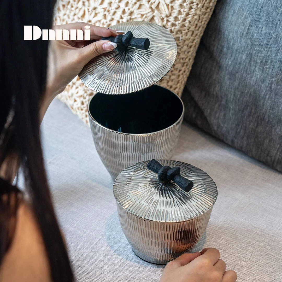 Dnnni进口刻纹糖果罐轻奢铝制带盖珠宝首饰收纳罐家居卧室样板间