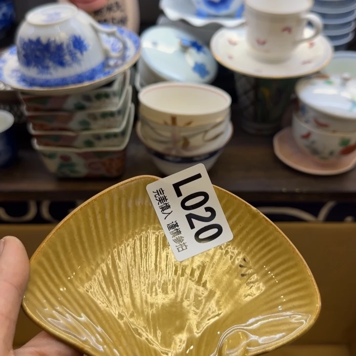 瓷片E****强哈哈哈哈哈哈姐姐