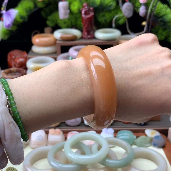 幸***生石英岩玉手镯合金128