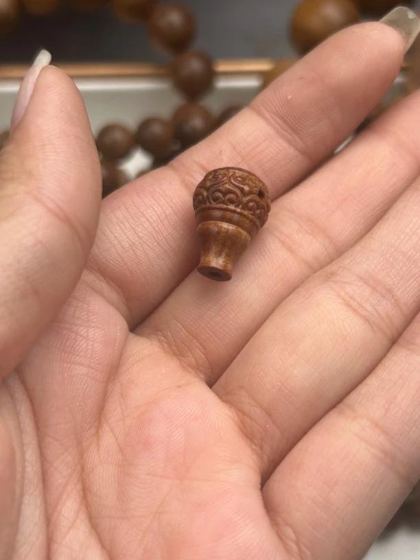 一体三通老山檀香 6颗0.6