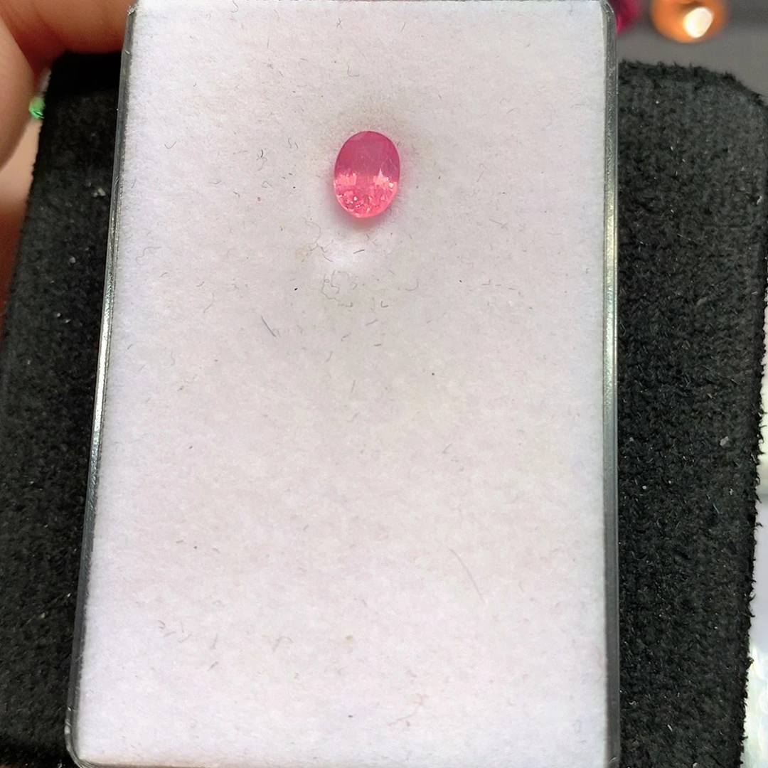 尖晶石裸石马亨盖尖晶石