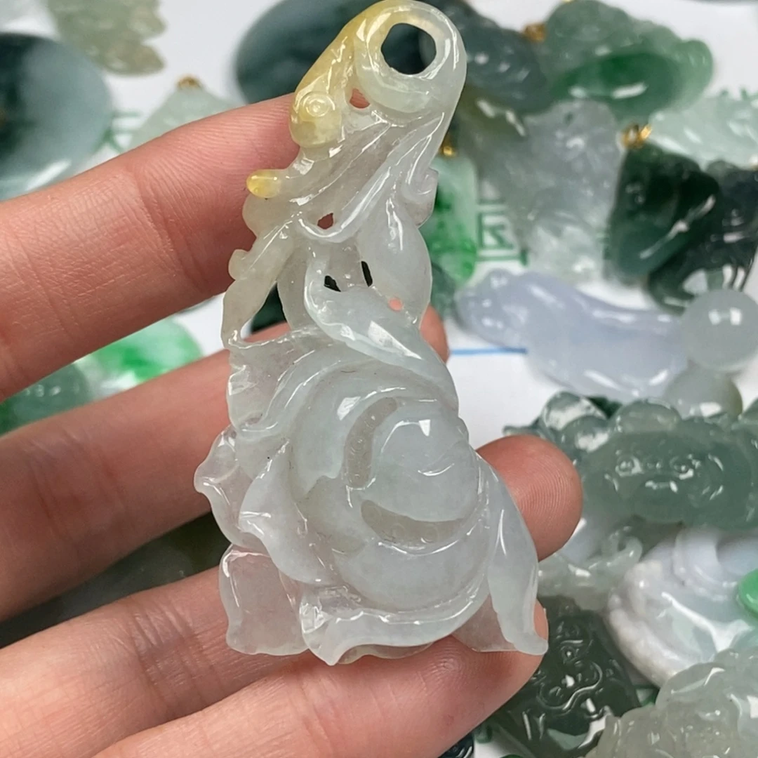 翡翠未镶嵌颈饰翡翠