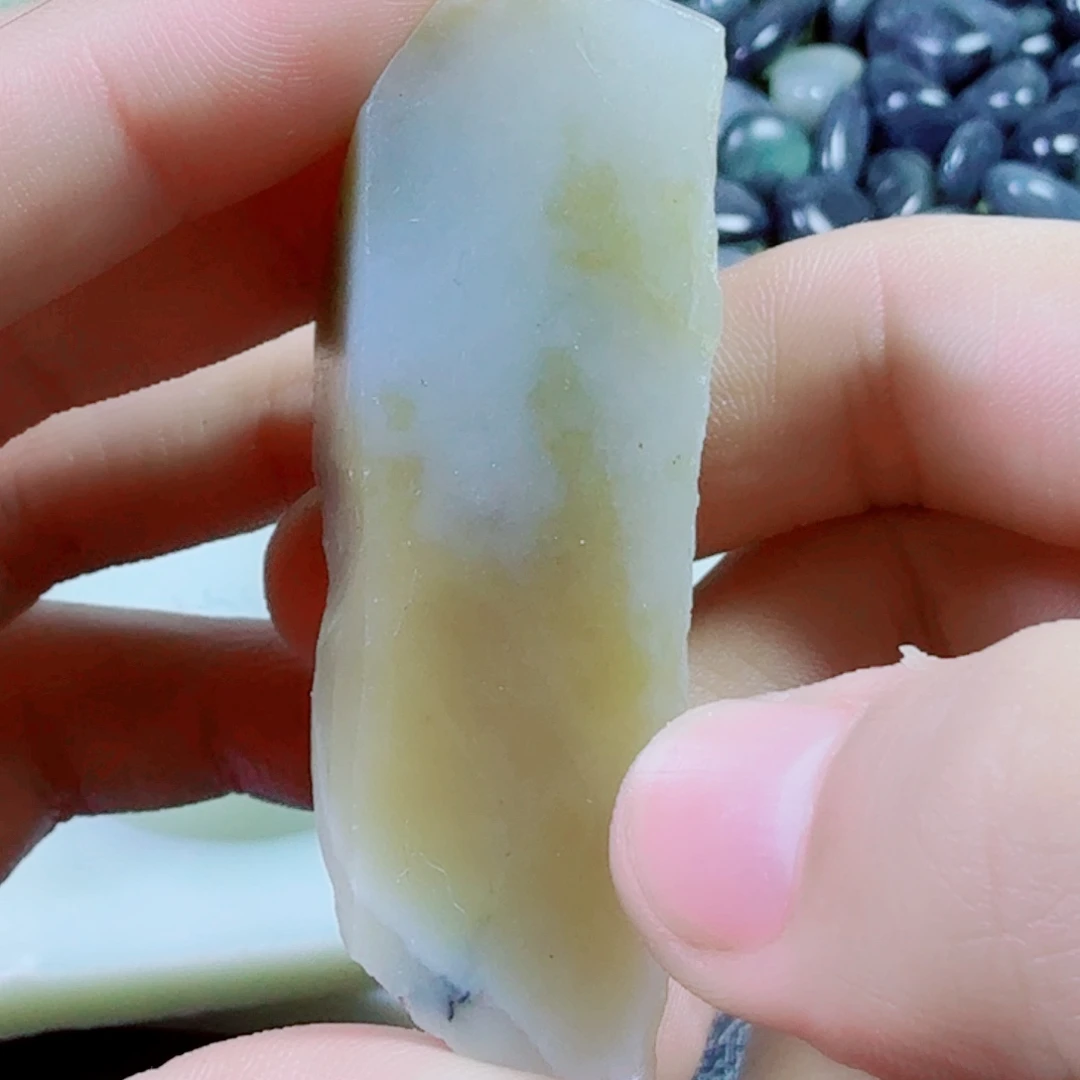 未镶嵌和田玉（糖玉）挂件