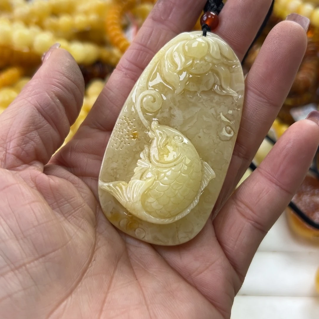 琥珀珠宝奇石未镶嵌