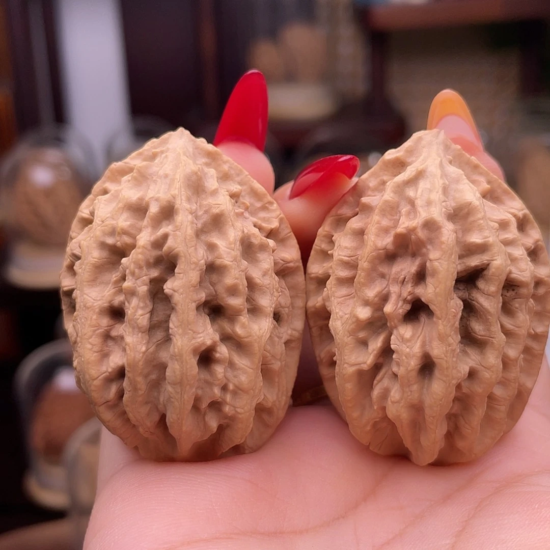 文玩核桃吊坠贵妃枕