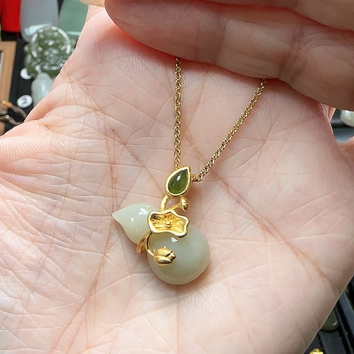 颈饰银S925镶嵌和田玉