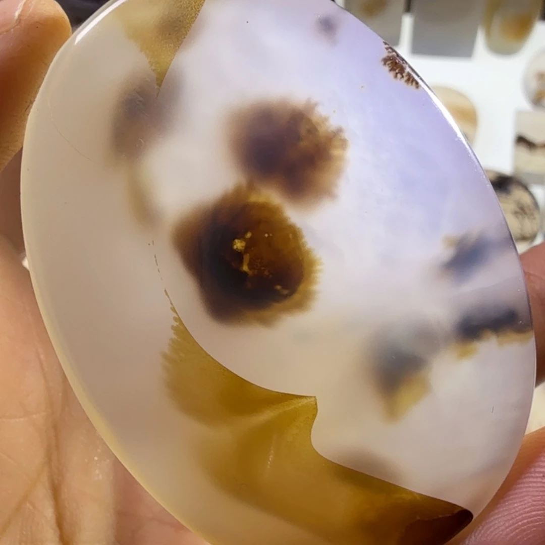 玛瑙/玉髓未镶嵌珠宝半成品