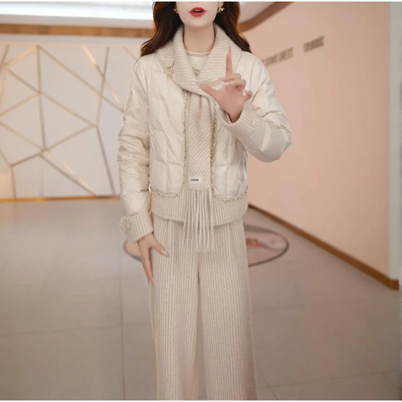 2025年冬季纯色西装领女一等品极简风秋冬显瘦女士韩版轻薄短款