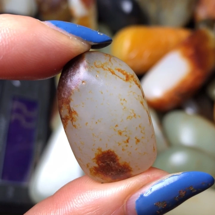 和田玉未镶嵌珠宝奇石