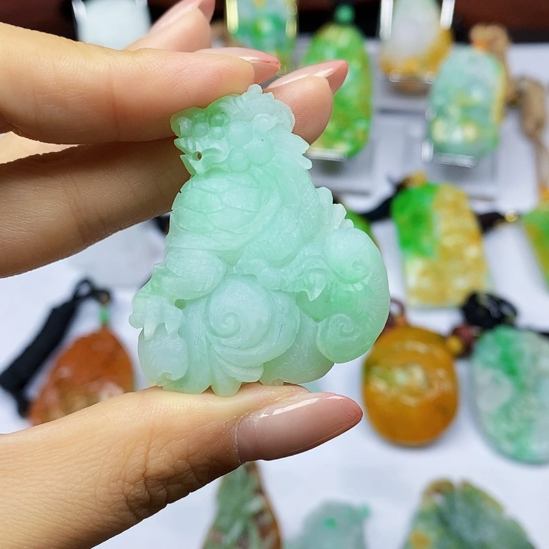 颈饰未镶嵌翡翠天然翡翠A货