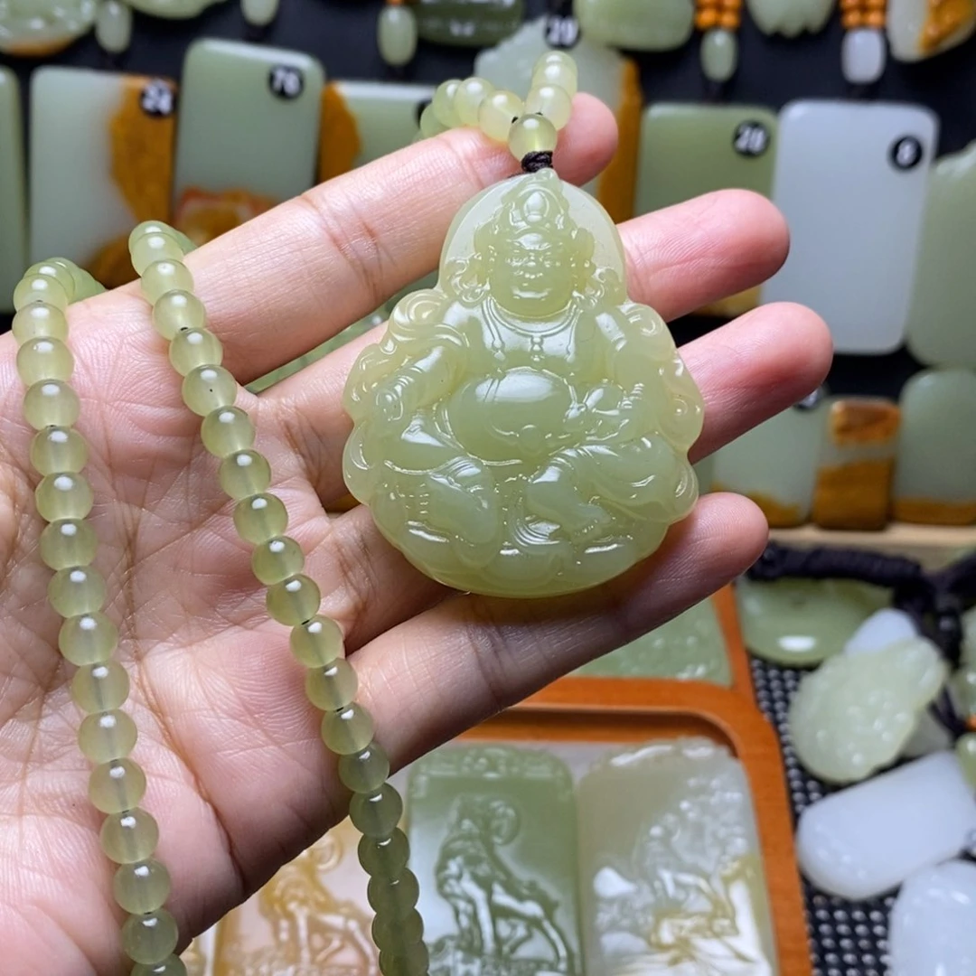 皓****?黄财神立体精雕牌子