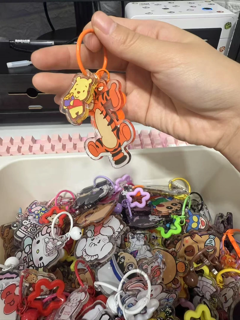 【新款】火爆时尚手机链包包挂件钥匙扣挂绳2025卡通可爱钥匙挂件