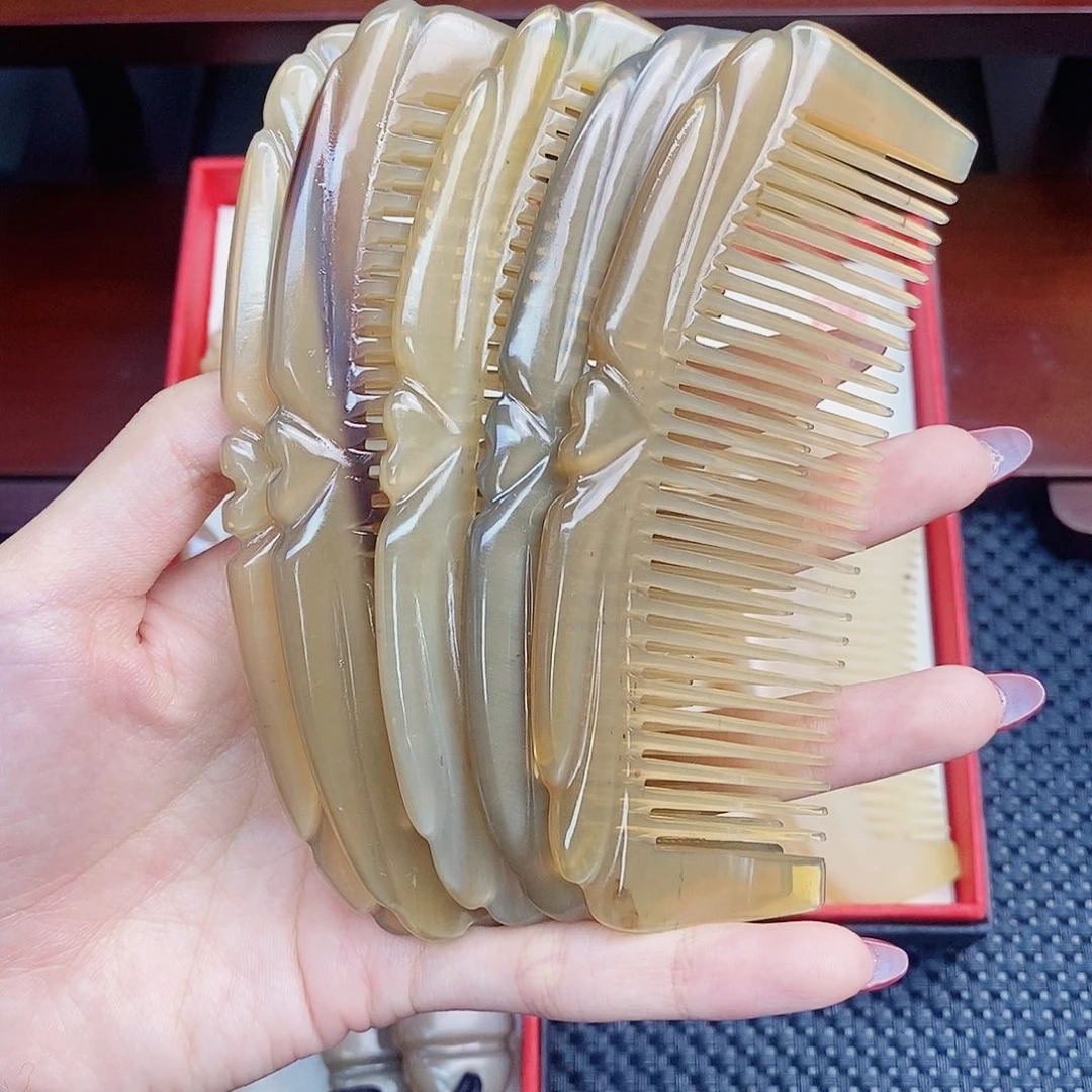 纯手工制作纯牛角梳子