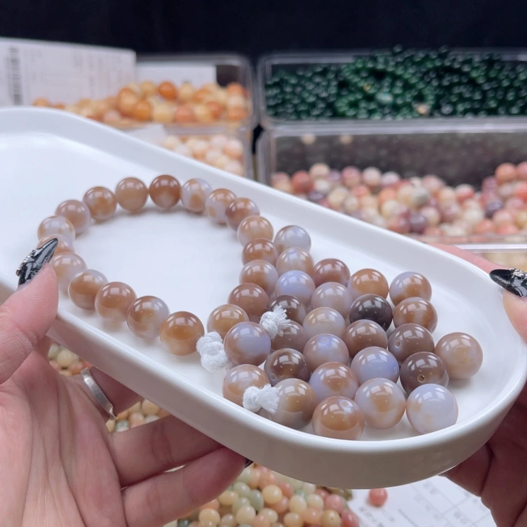 白玉菩提吊坠a14mm60颗。蓝藕花皮