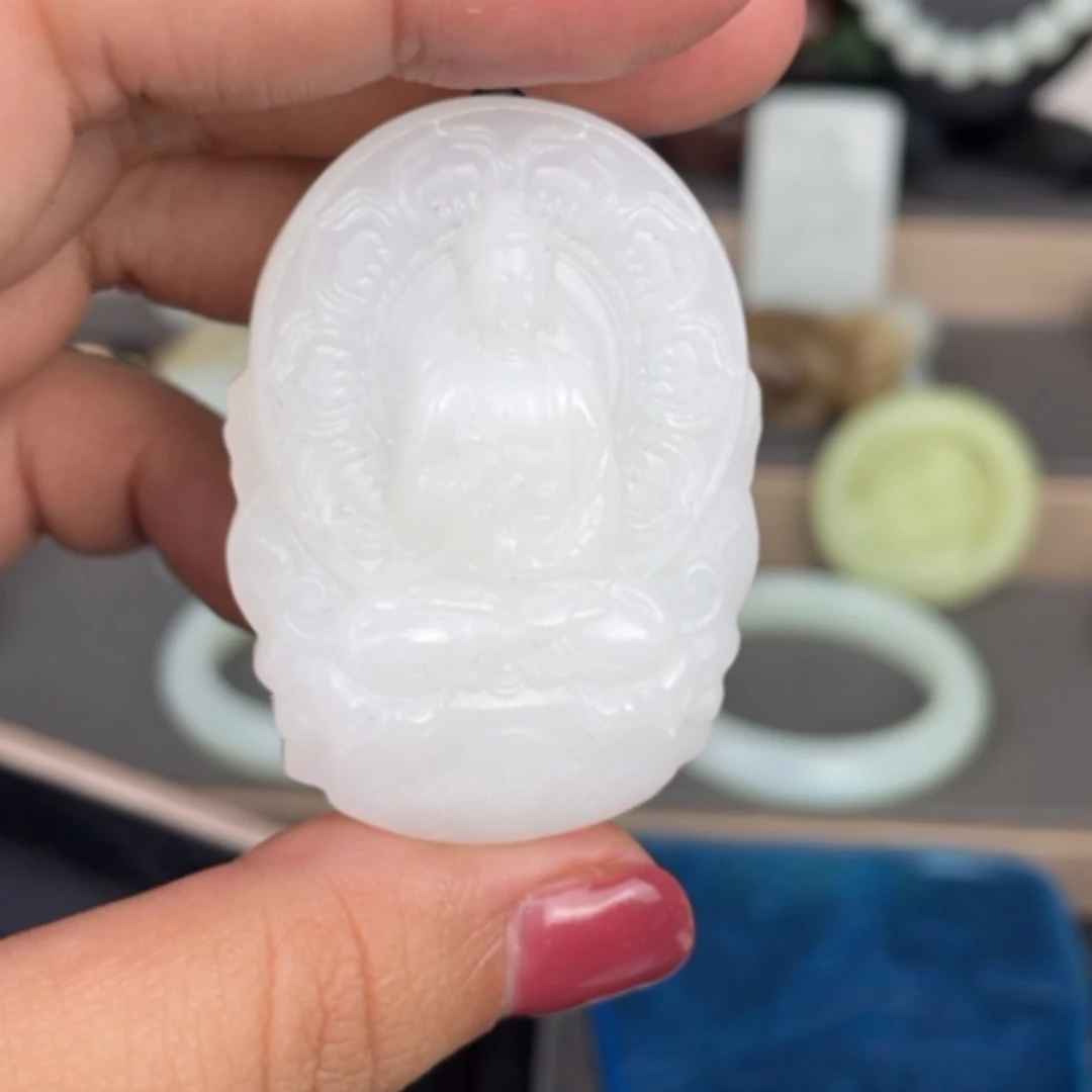 【闪购商品】颈饰未镶嵌和田玉
