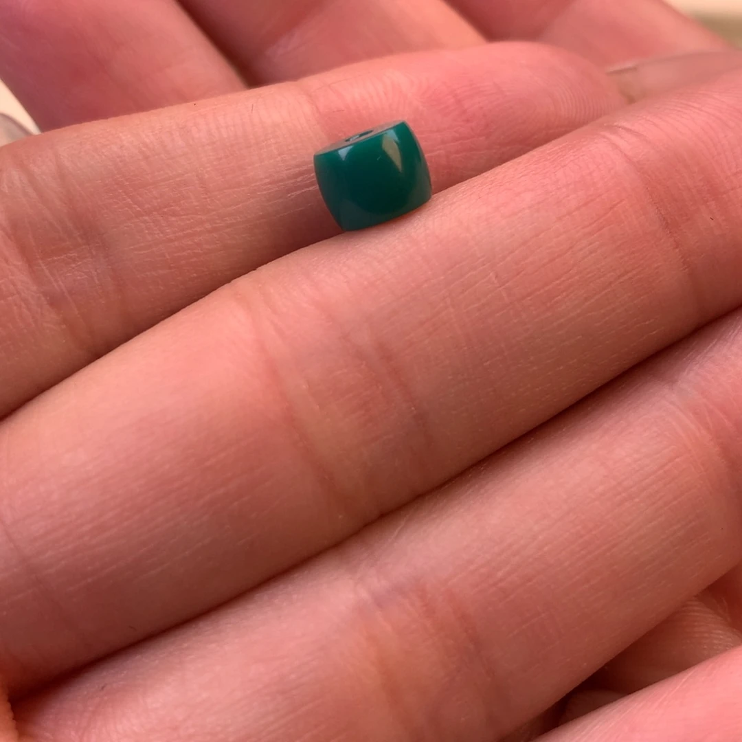 绿松石无未镶嵌6.7X5尺寸