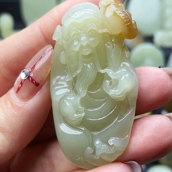 和田玉（糖玉）未镶嵌颈饰