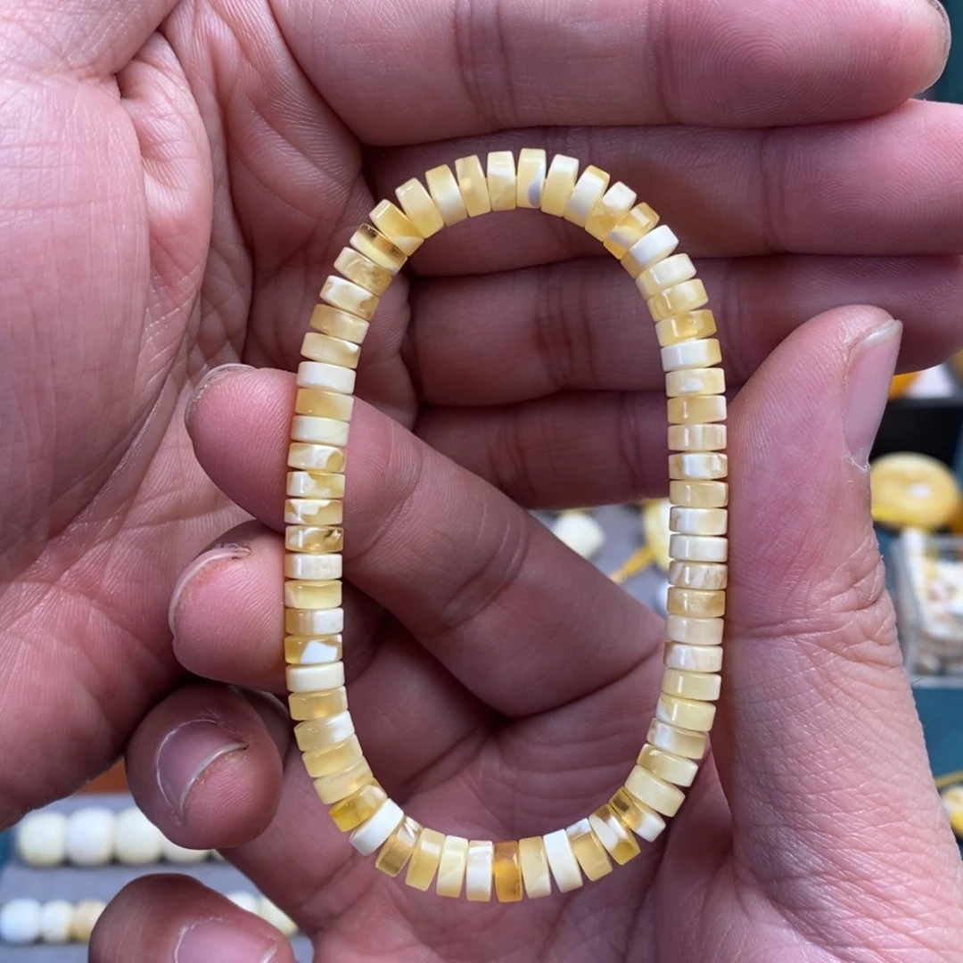 蜜蜡未镶嵌裸石6mm
