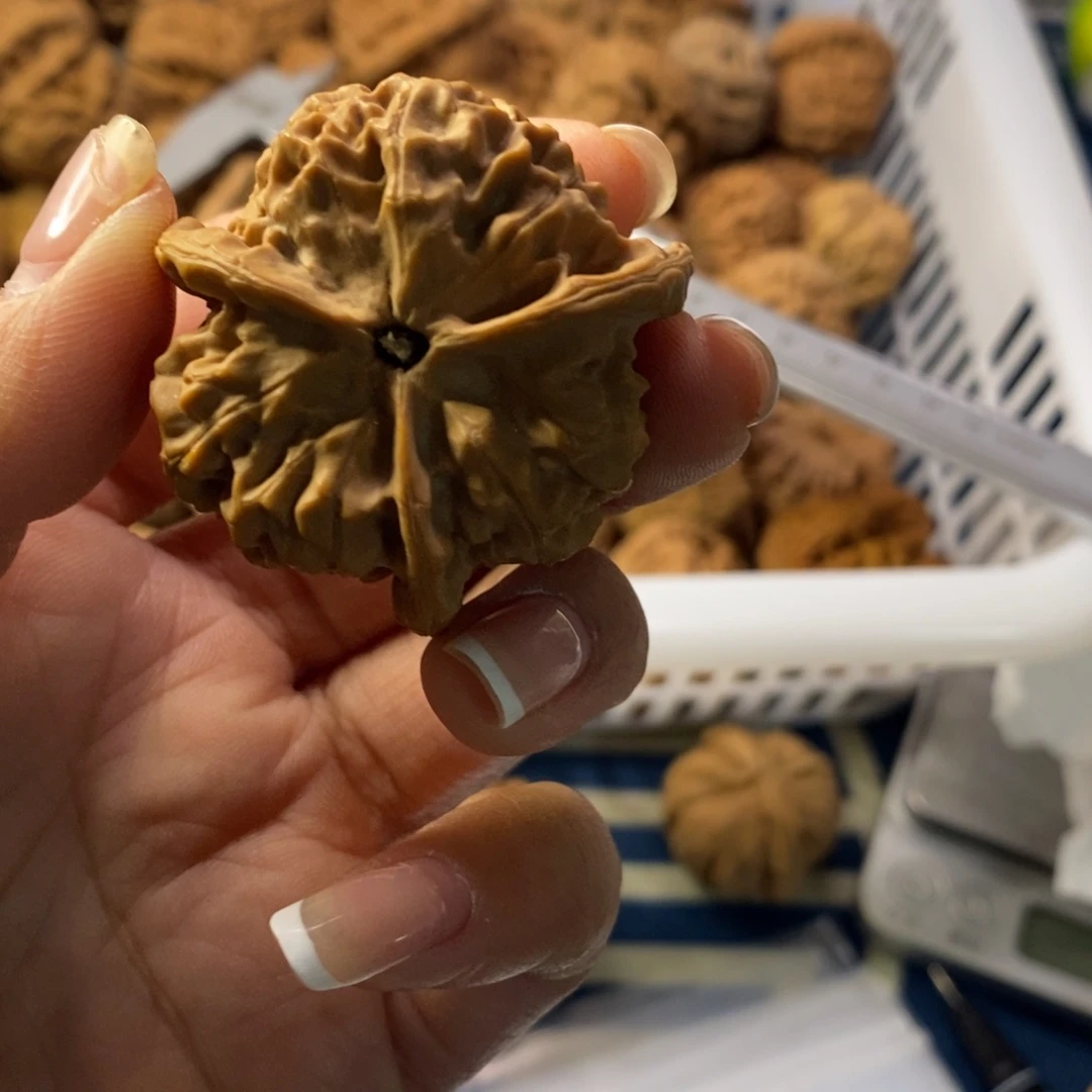 合***实文玩核桃吊坠玉玺