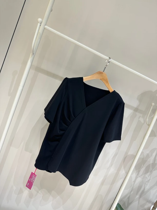 胖人访不规则V领小衫4478衣长64