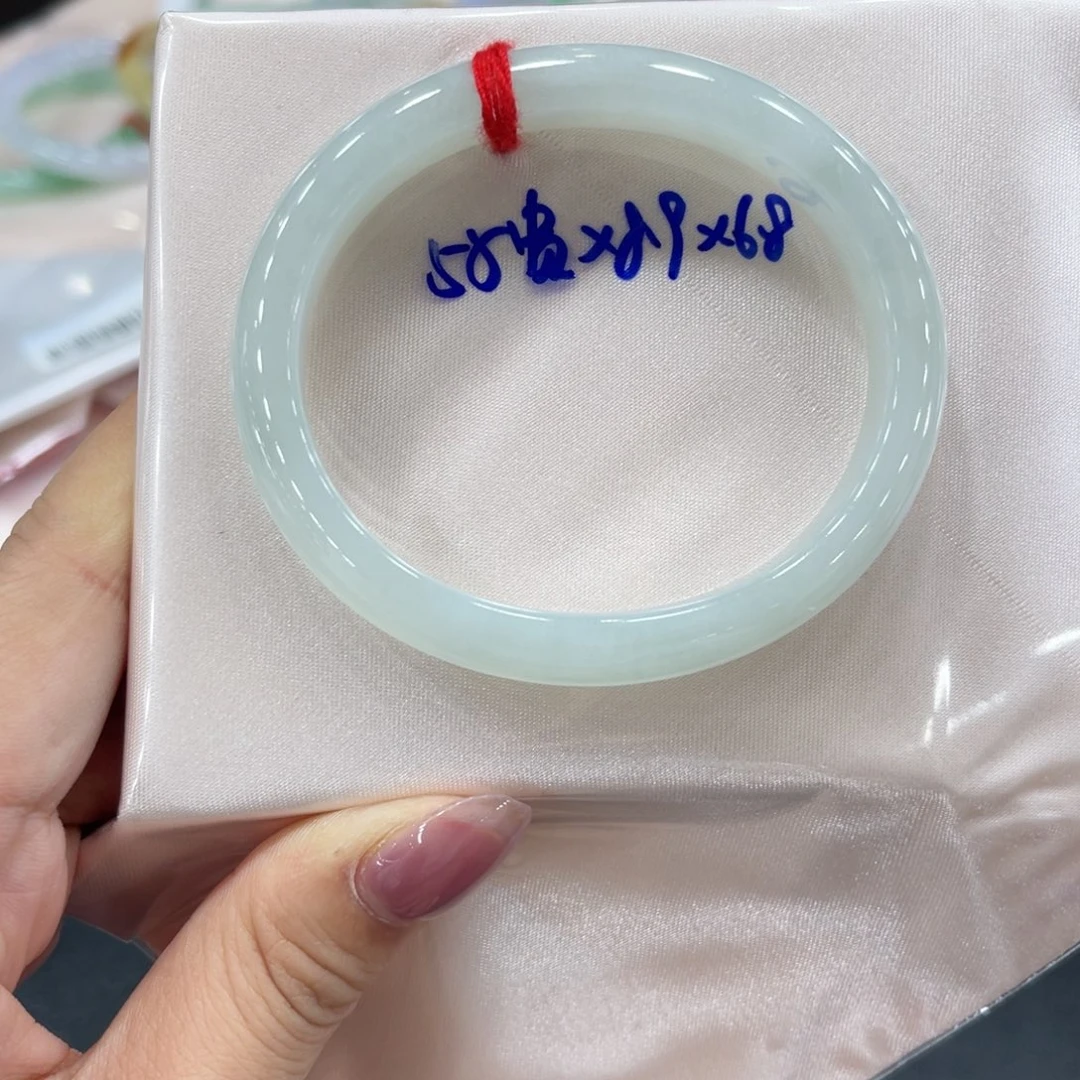 未镶嵌手镯翡翠翡翠