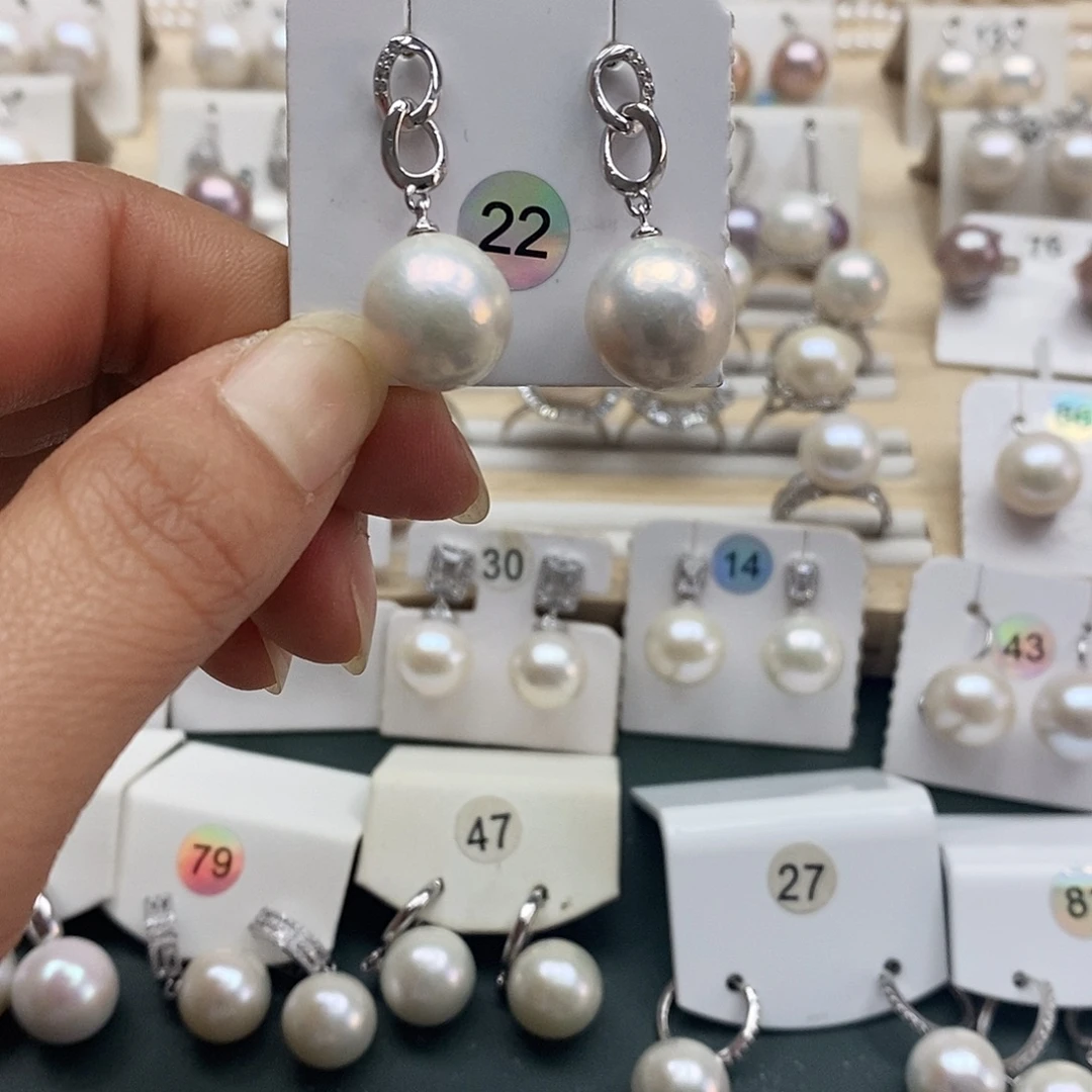 颈饰银S925镶嵌淡水珍珠