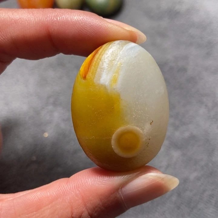 玛瑙/玉髓未镶嵌珠宝奇石