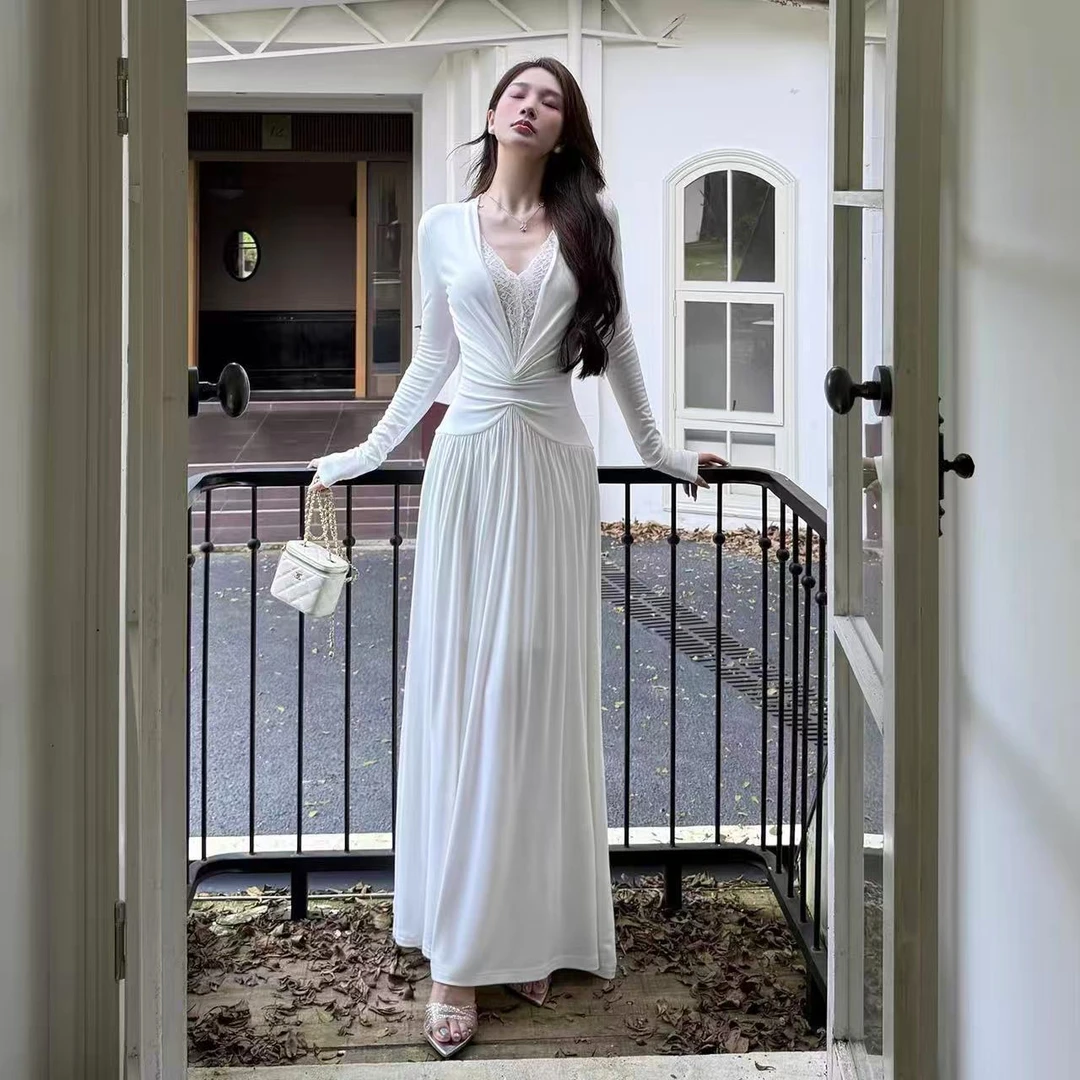 纯欲深V性感蕾丝拼接长袖连衣裙女2025秋季新款气质收腰A字长裙