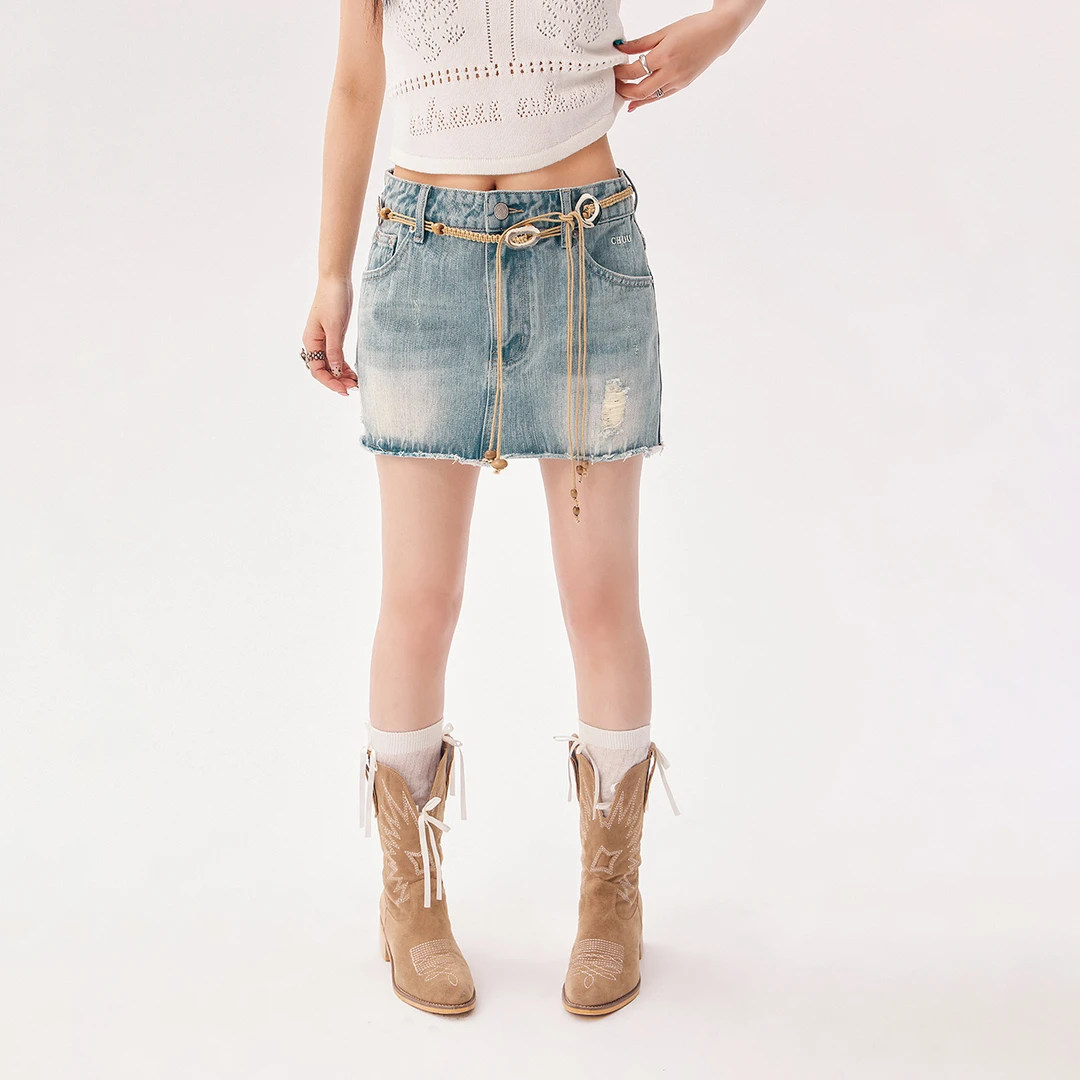 CHUU夏季女装字母刺绣设计复古磨破做旧风辣妹韩系半身裙