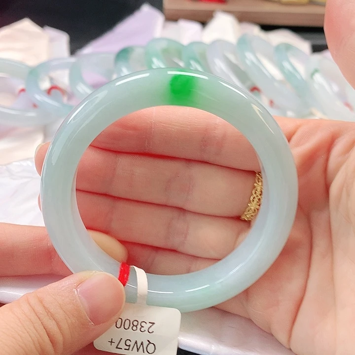 未镶嵌手镯翡翠缅甸A货翡翠手镯