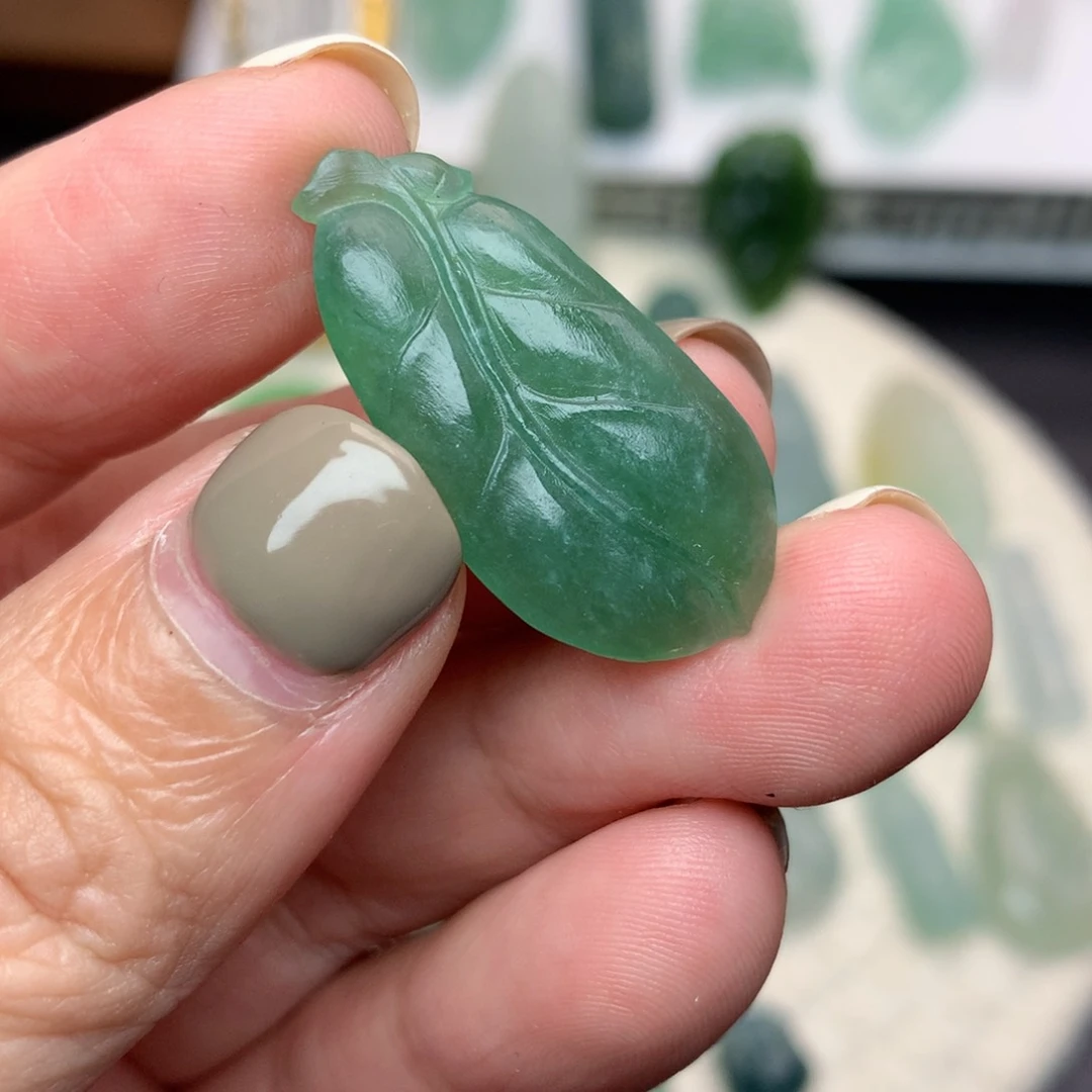 未镶嵌定制翡翠叶子
