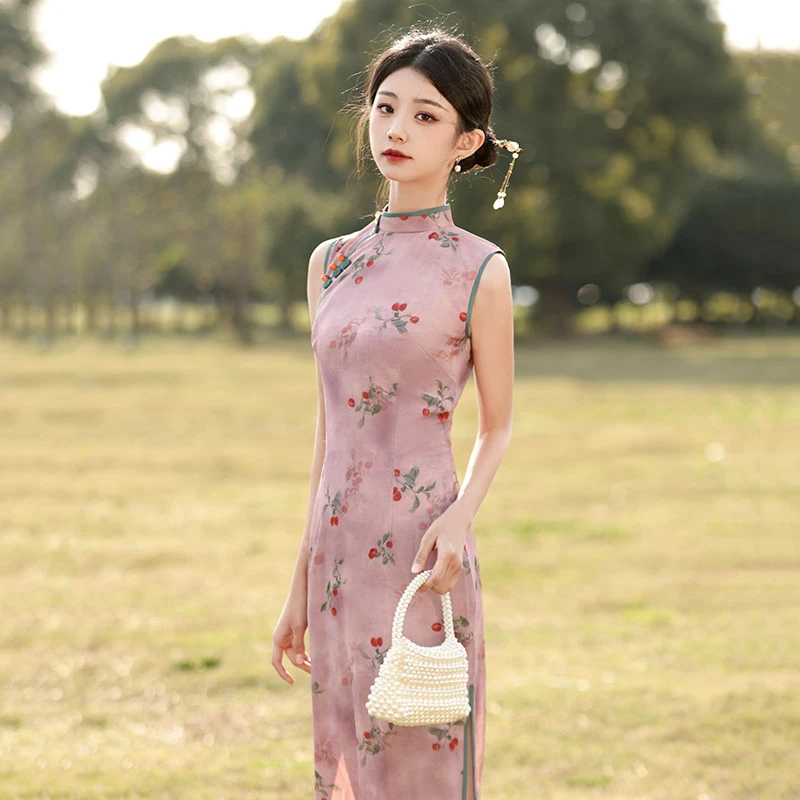 小樱桃无袖斜领高级感新中式长款日常改良旗袍女复古气质平时可穿
