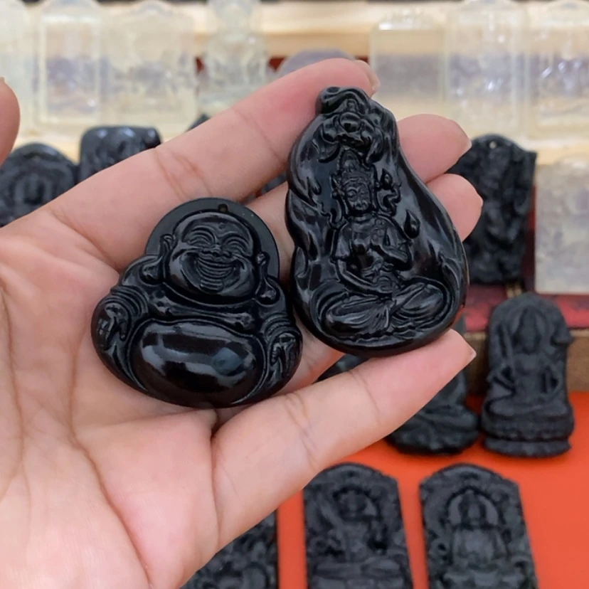 【闪购商品】未镶嵌蛇纹石玉颈饰赵***做