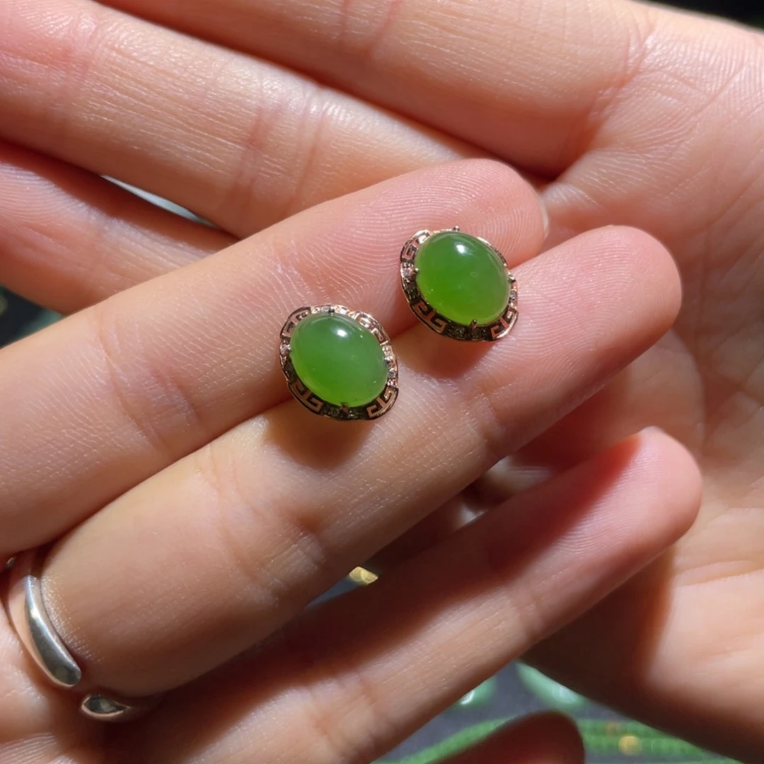 和田玉18K金镶嵌耳饰