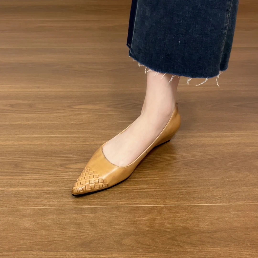 羊皮断码清仓法式编织尖头单鞋女2025春秋新款浅口低跟平底工作鞋