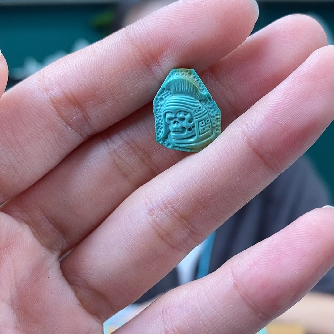 绿松石未镶嵌珠宝奇石