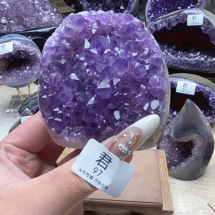 展***来紫晶大型摆件（非配饰）未镶嵌