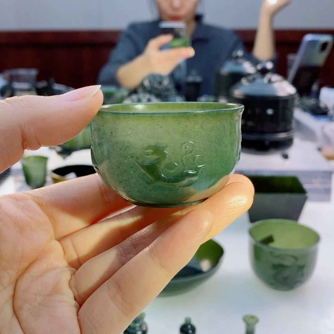 未镶嵌和田玉摆件