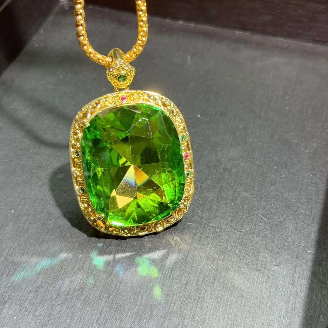 SS轻奢精美吊坠SJ112配链子