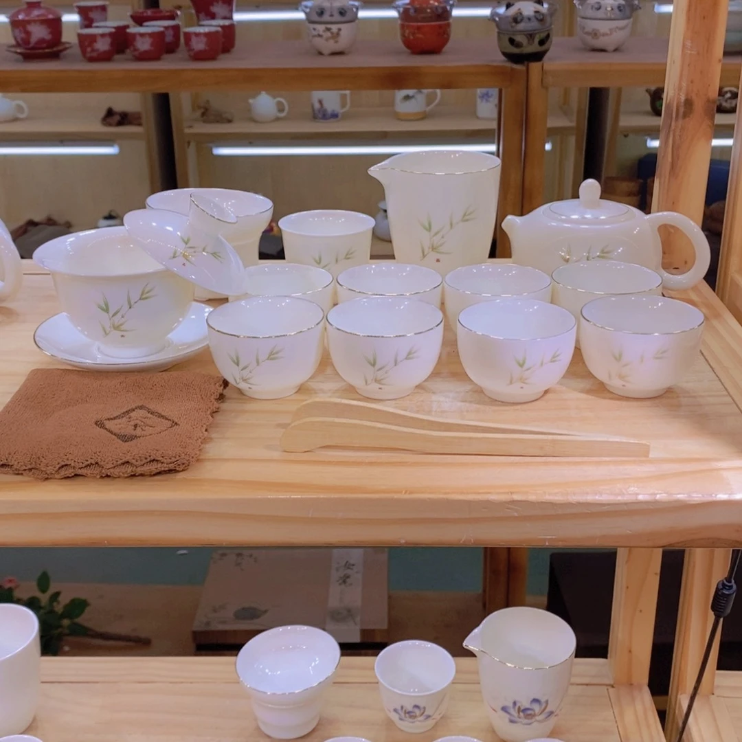 不止中国白羊脂玉瓷